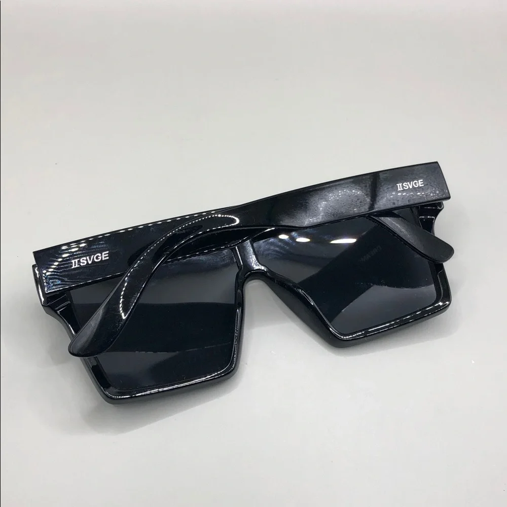 2svge IIsvge Icon Black Shield Sunglasses UNISEX Polarized Oversized Style